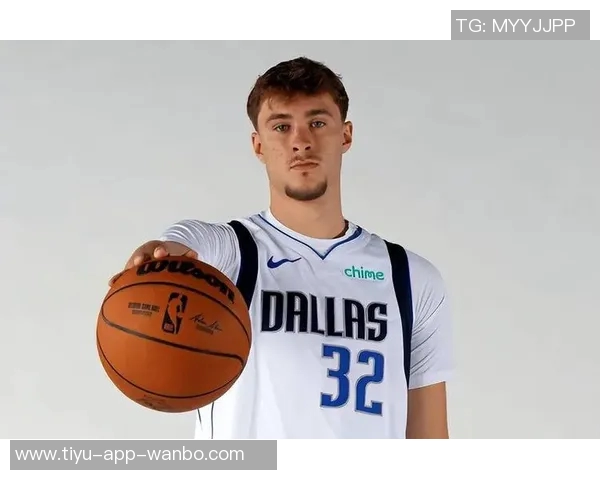 鲍威尔称约维奇多种方式影响比赛心态始终强大令人赞叹